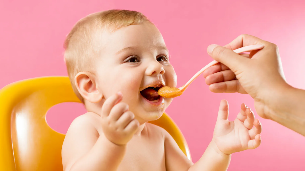 Почему ребенок отказывается от еды и что с этим делать: 12 простых советов