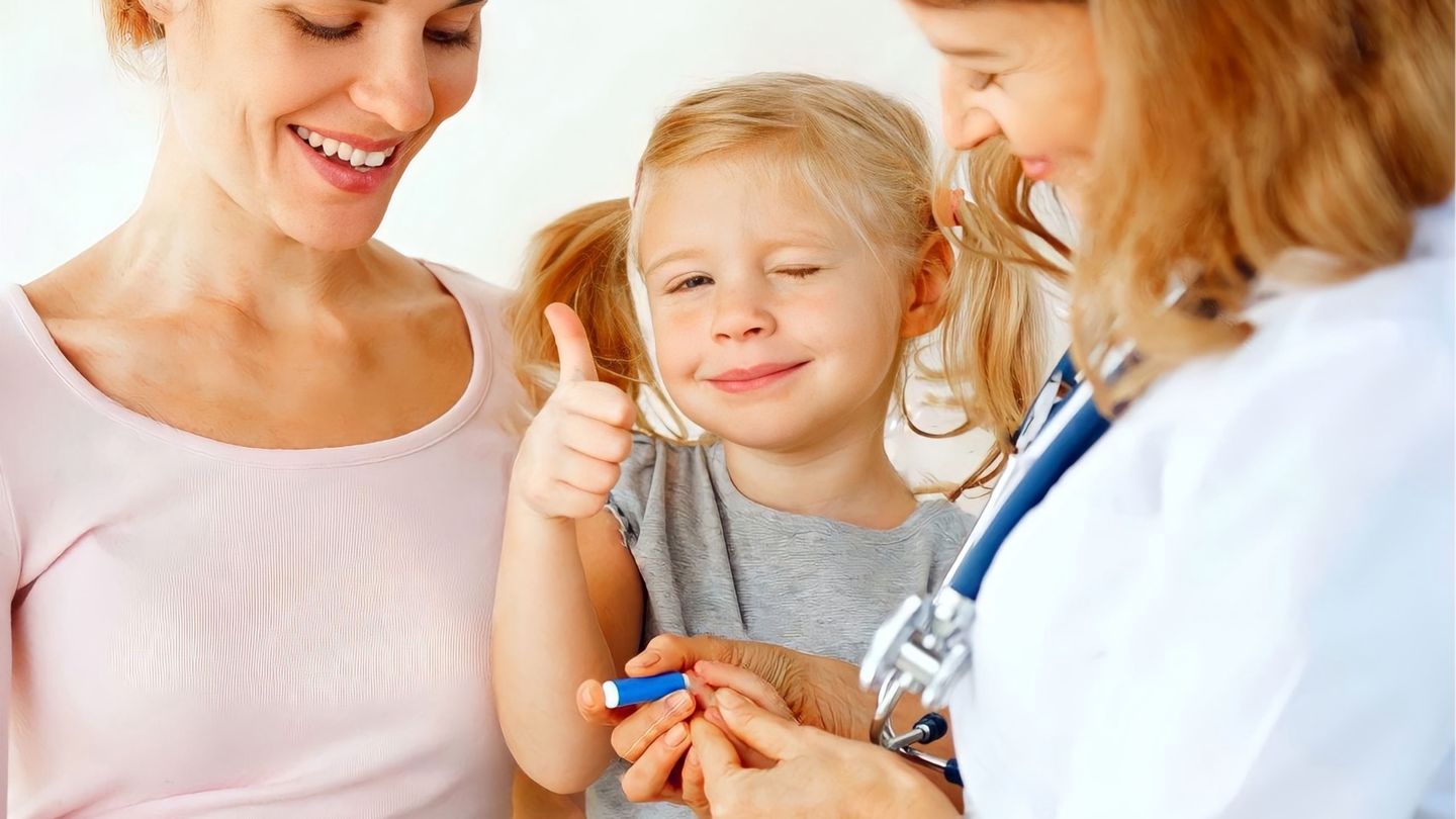 Вакцинация — это один из способов уменьшить заболеваемость детей!
